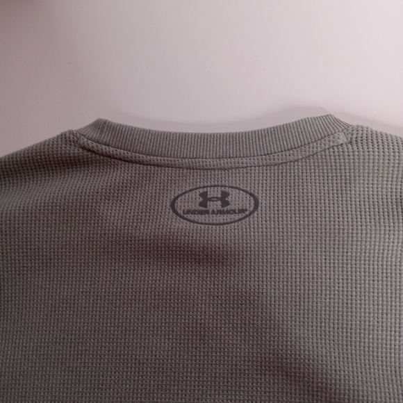 Under Armour Gray Long Sleeve Shirt MEN'S SIZE‎ LG. LOOSE EXCELLENT CONDITION - Picture 5 of 9
